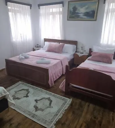 Loykas Apartment Gjirokaster