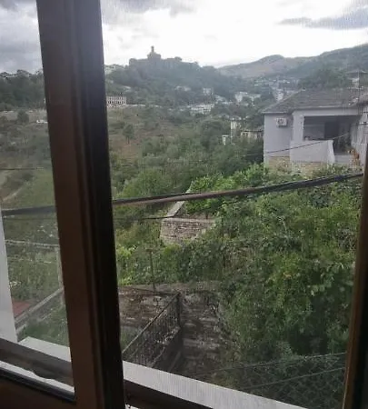 Loykas Apartment *