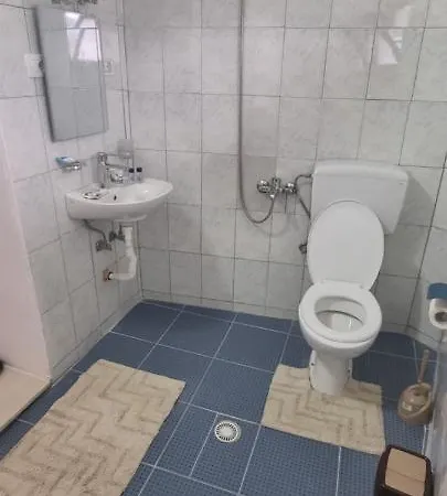 Appartement Loykas *